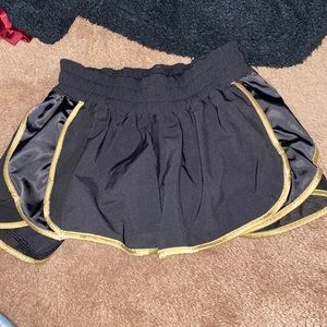 Lululemon size 4 shorts